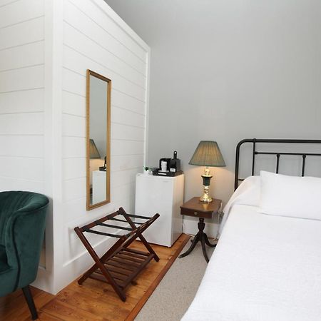Jackson'S Falls Country Inn Milford Εξωτερικό φωτογραφία