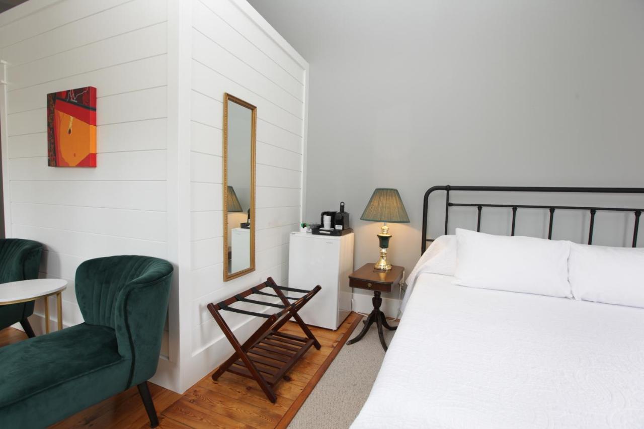 Jackson'S Falls Country Inn Milford Εξωτερικό φωτογραφία